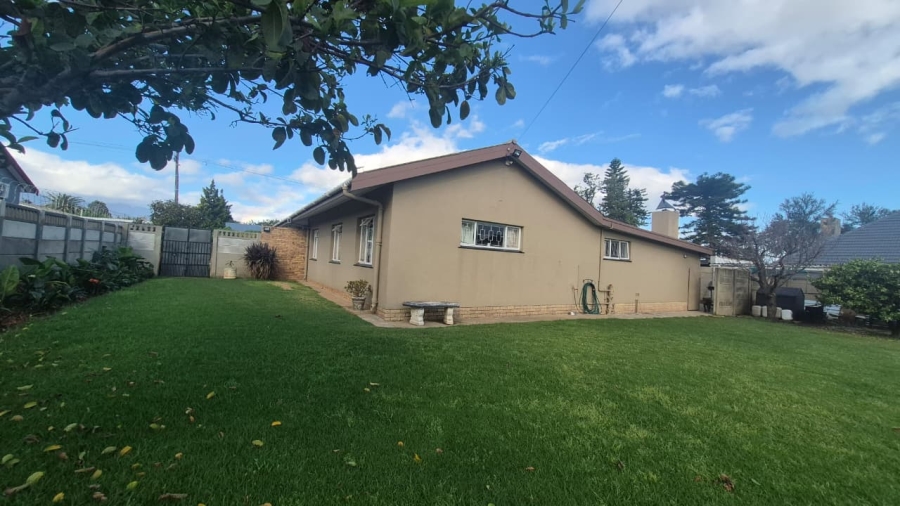 3 Bedroom Property for Sale in Worcester West Western Cape